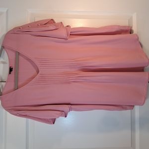 Torrid Challis Pintuck Flutter Sleeve Top. Pink. Torrid size 2.